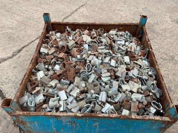 GALVANISED UNIVERSAL BEAM / SCAFFOLDING COUPLERS. 361788054