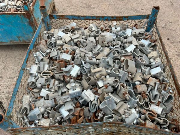 GALVANISED UNIVERSAL BEAM / SCAFFOLDING COUPLERS. 361788053