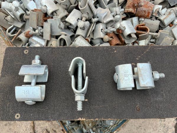GALVANISED UNIVERSAL BEAM / SCAFFOLDING COUPLERS. 361788060