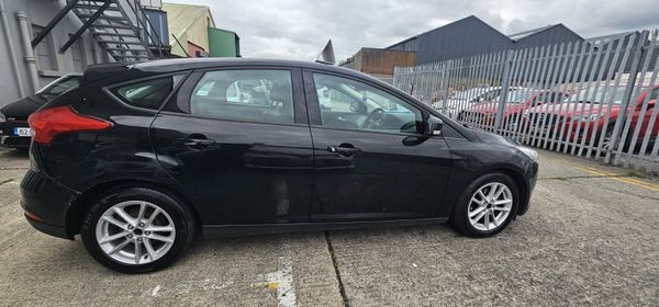 Ford Focus 2017 361797009