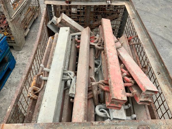 PERI SHUTTERING PANS / FORMWORK WALERS. 361798068