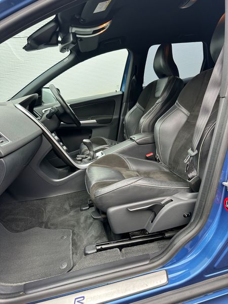 Volvo XC60 R-design D4 361791075