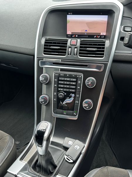 Volvo XC60 R-design D4 361791094