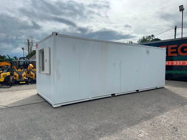 28 x 9 welfare unit , toilet , generator kitchen. 361793896