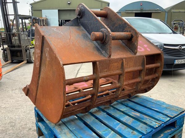 48" RIDDLE BUCKET......65mm PINS......1567t. 361877745