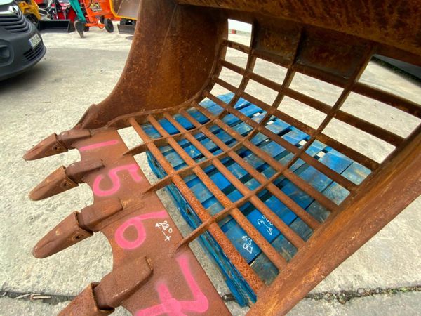48" RIDDLE BUCKET......65mm PINS......1567t. 361877742