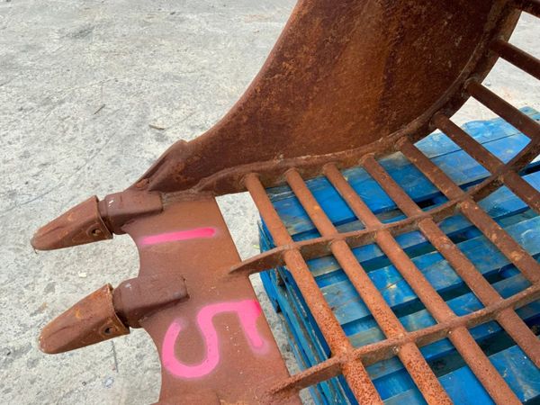 48" RIDDLE BUCKET......65mm PINS......1567t. 361877753