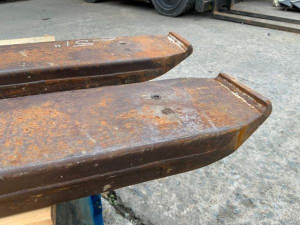 HYDRAULIC EXTENDING FORKS...20" CARRIAGE..4160. 361885748