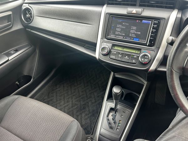 2015 TOYOTA COROLLA HYBRID ESTATE LOW KMS 361883541