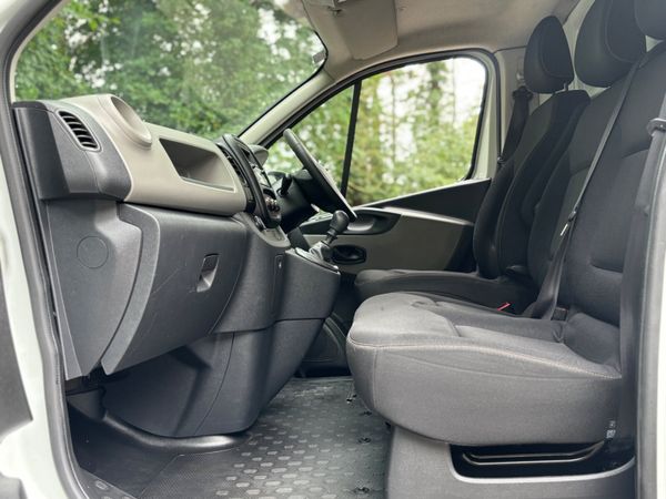2019 Renault Trafic excellent condition, 361898390