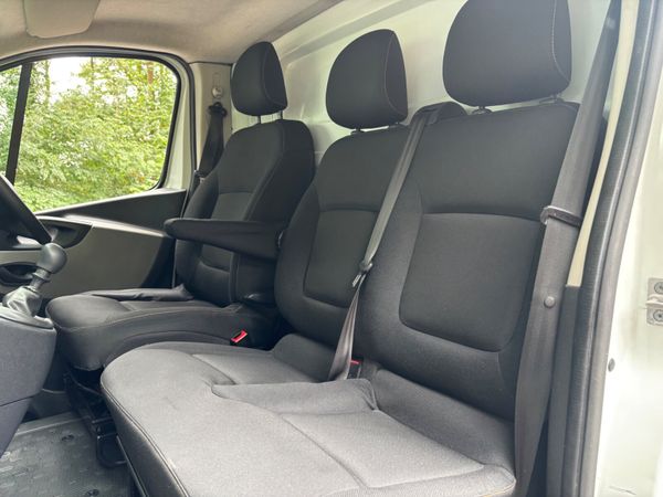 2019 Renault Trafic excellent condition, 361898393