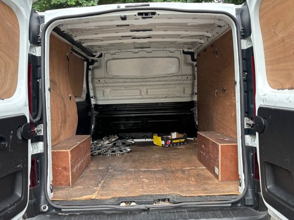 2019 Renault Trafic excellent condition, 361898403