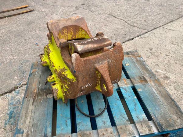 DOUBLE LOCK HYDRAULIC QUICK HITCH.......1178t. 361909926
