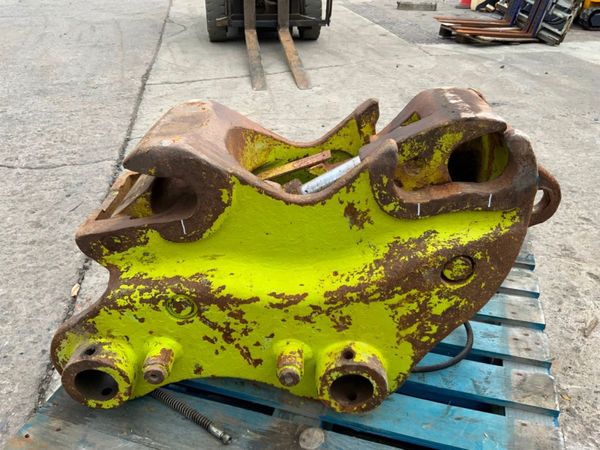 DOUBLE LOCK HYDRAULIC QUICK HITCH.......1178t. 361909927