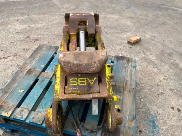 DOUBLE LOCK HYDRAULIC QUICK HITCH.......1178t. 361909928