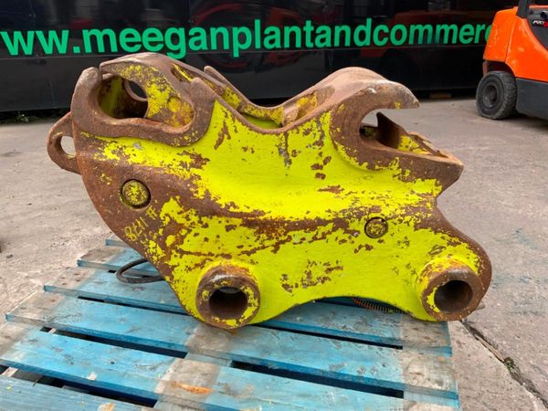 DOUBLE LOCK HYDRAULIC QUICK HITCH.......1178t. 361909929