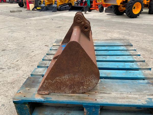 36" GRADING BUCKET.......25mm PINS.......1257. 361919666
