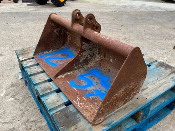 36" GRADING BUCKET.......25mm PINS.......1257. 361919667