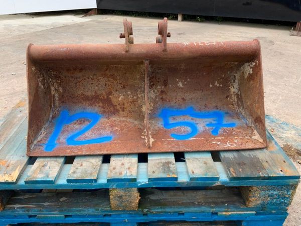 36" GRADING BUCKET.......25mm PINS.......1257. 361919669