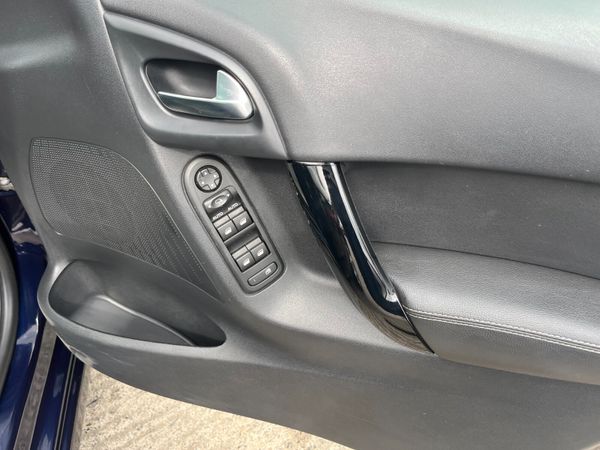Citroen C3 2015, 1.2 5DR AUTO HIGH SPEC LOW KMS 361913180