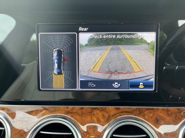 Mercedes-Benz E-Class E200 D AVANTGARDE A/T 361940333