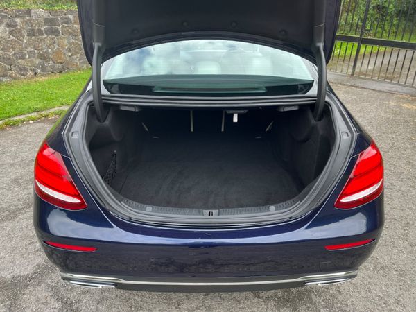 Mercedes-Benz E-Class E200 D AVANTGARDE A/T 361940345