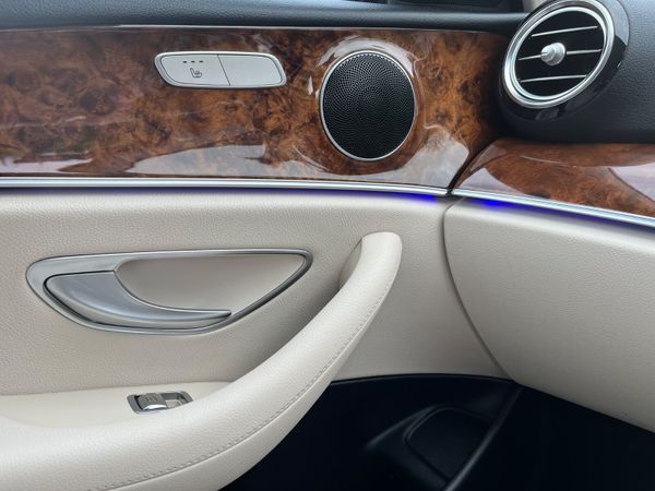 Mercedes-Benz E-Class E200 D AVANTGARDE A/T 361940347
