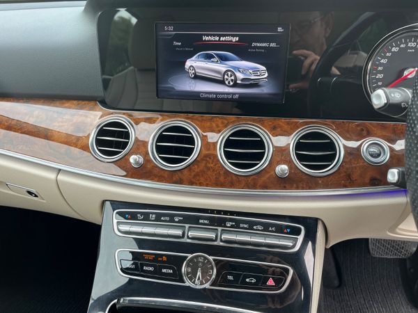 Mercedes-Benz E-Class E200 D AVANTGARDE A/T 361940370