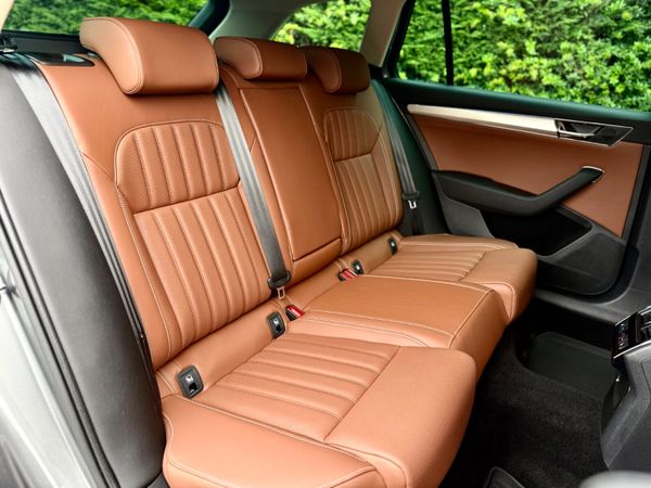 Skoda Superb Combi L&K 2.0TDI DSG LOW KM 361960910