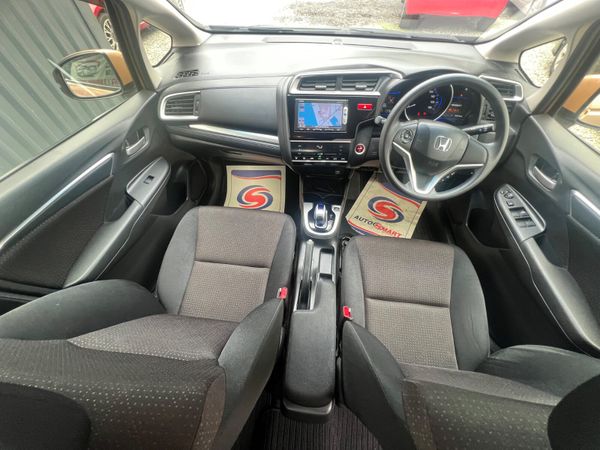 Honda Fit 2013 ** low Milage ** 361976268