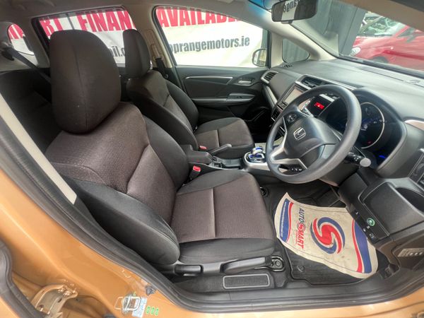 Honda Fit 2013 ** low Milage ** 361976270