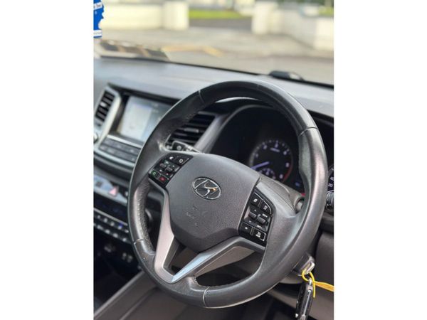 Hyundai Tucson Hyundai Tuscon Executive 1.7 5DR 361976815