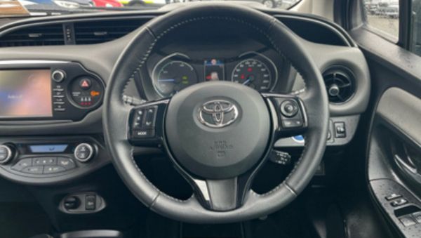 Yaris 2017 HYBRID LUXURY 1.5 AUTO 33k/MILES 361978464