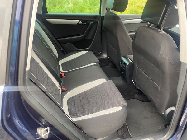 Volkswagen Passat 2015 1.4 TSI R/Line Auto 362014226
