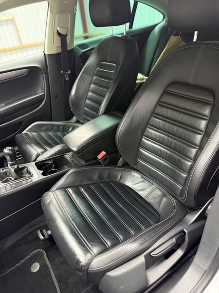Volkswagen CC 2015(152) - High spec 362018533