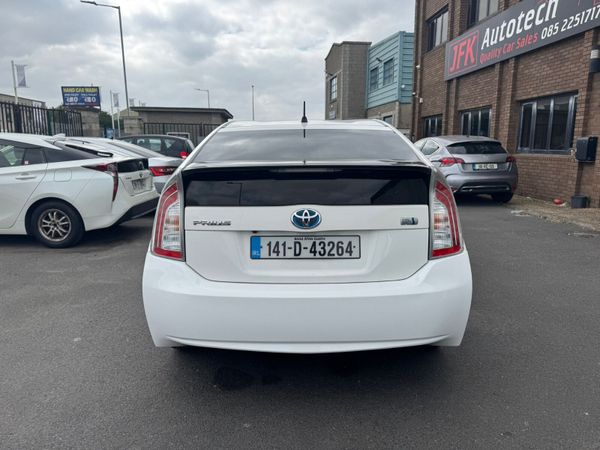 Toyota Prius 2014 362040396