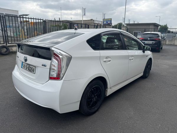 Toyota Prius 2014 362040393
