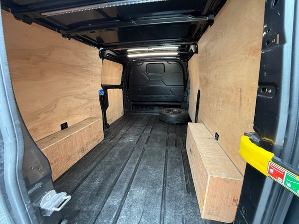 Transit Custom Auto | 0% VAT | LWB Limited 362096970