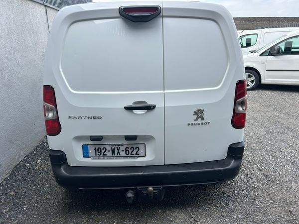 2019 Peugeot Partner ' Air con / Low kms 362098155