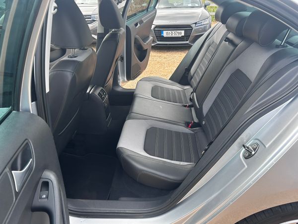 Volkswagen Jetta highline 362120010