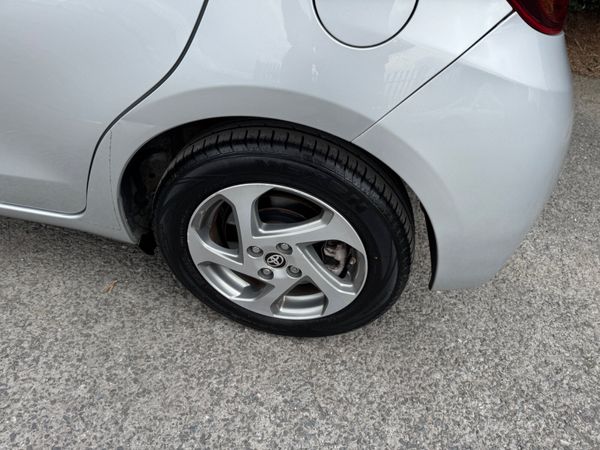 Yaris 2017 HYBRID LUXURY 1.5 AUTO 33k/MILES 362155392