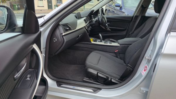 BMW 3-Series 2017 330E 362227650