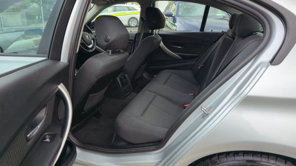 BMW 3-Series 2017 330E 362227651