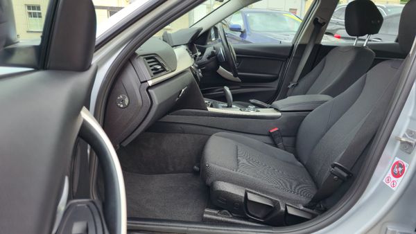BMW 3-Series 2017 330E 362227653