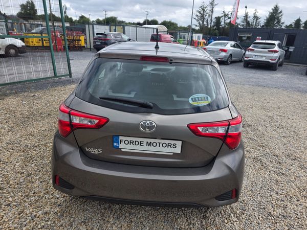 Toyota Yaris 2017 362243443