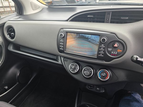 Toyota Yaris 2017 362243455