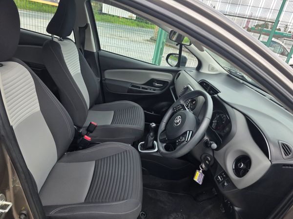 Toyota Yaris 2017 362243461