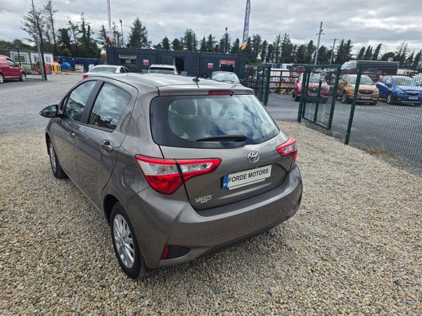 Toyota Yaris 2017 362243505