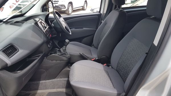 Fiat Doblo CREWCAB AS NEW 102KM VAT INVOICE 362257344