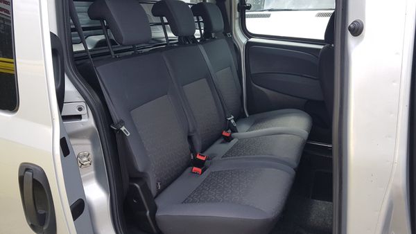 Fiat Doblo CREWCAB AS NEW 102KM VAT INVOICE 362257345